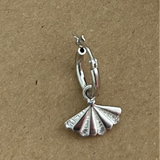 SANTIAGO Single Mini Hoops with Shell Pendants 12mm