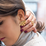SANTIAGO Shell Big Earrings
