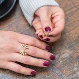 SANTIAGO Shell Mini Studs