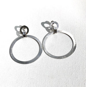 Gift Idea - Billabong Double Hoop Earrings + Black Pearl Mini Round Plate