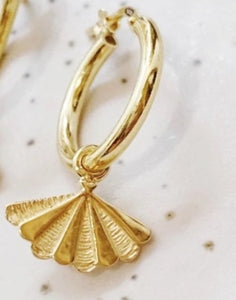 SANTIAGO Mini Hoops with Shell Pendants